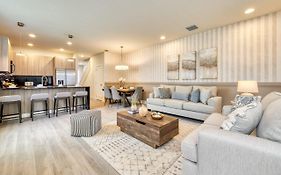 Modern Home With Private Pool Near Disney